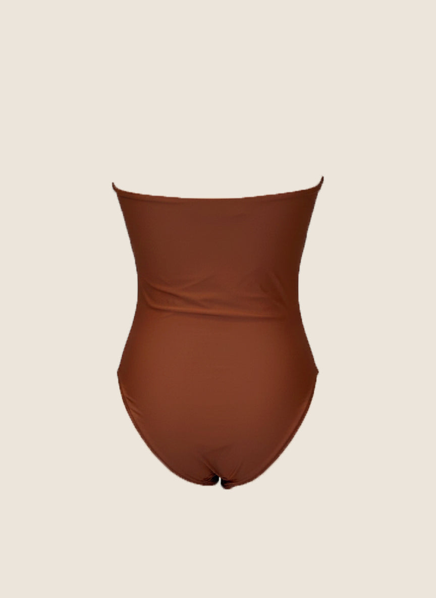 ENTERIZO STRAPLESS HERRAJE - CACAO